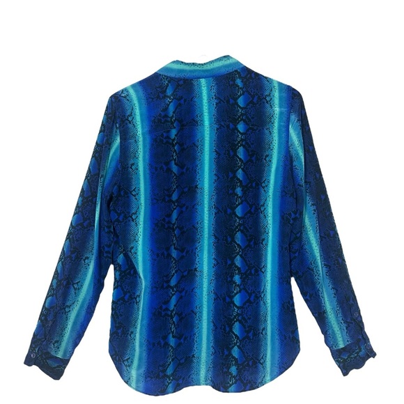 Equipment Femme Silk Button Down Shirt Blue Snake Print Blouse Size Medium - Picture 10 of 14